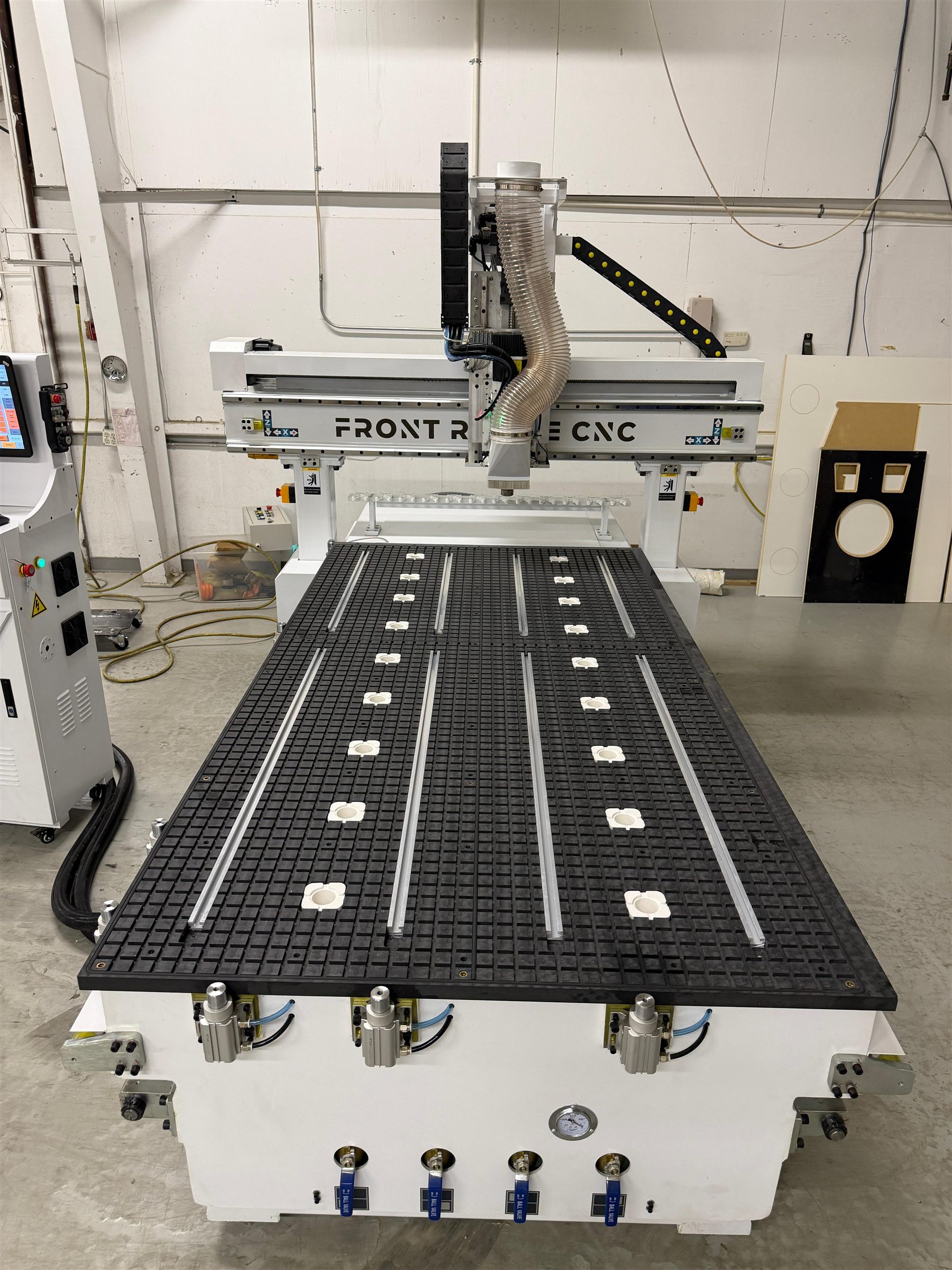 Core table with vacuum zones